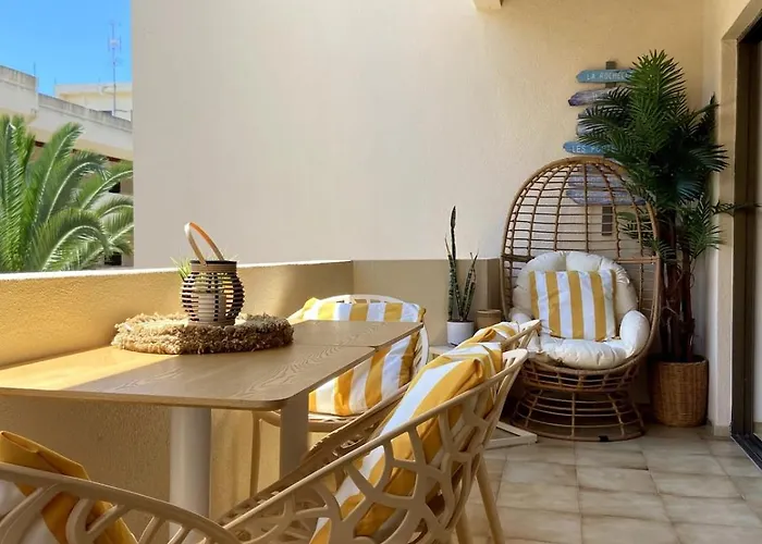 Apartamento Acolhedor 2 Quartos - Praia D. Ana
